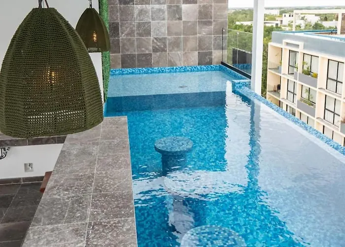 Bora Near & Town Free Club Tulum