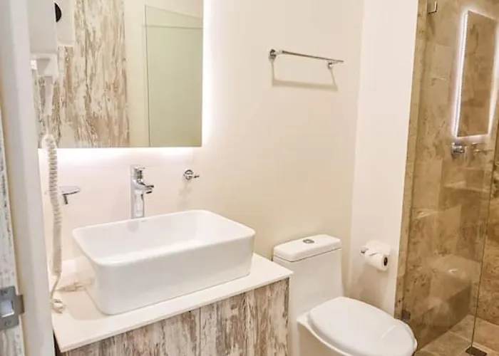 Bora Near & Town Free Club Apartment